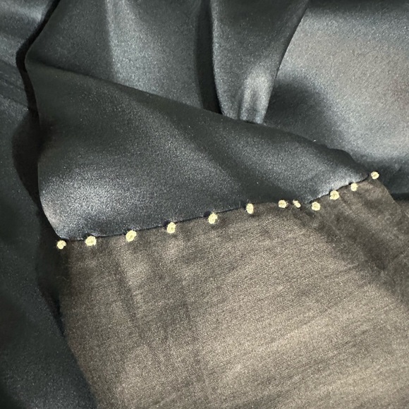 Biasa “Celia” - Classic silk kaftan with asymmetrical hem - Picture 10 of 10